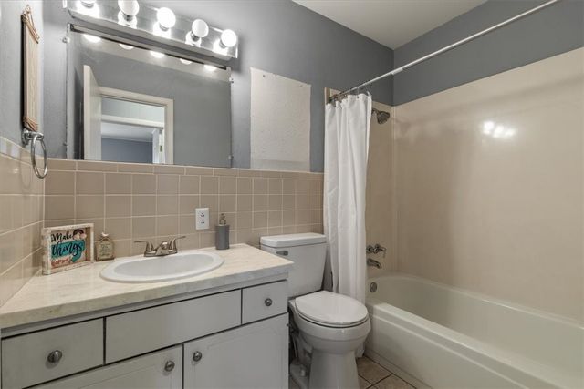 6 Finger Drive, Bella Vista, AR 72715