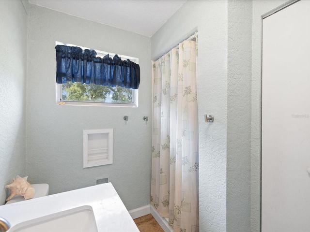 36228 CLINTON AVENUE, Dade City, FL 33525