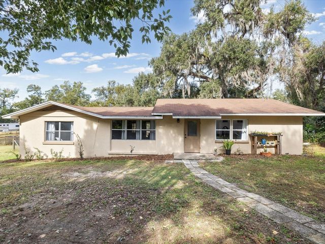 36228 CLINTON AVENUE, Dade City, FL 33525
