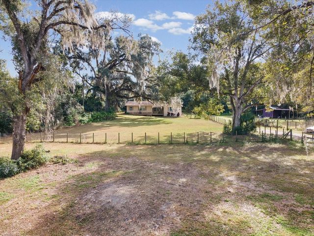 36228 CLINTON AVENUE, Dade City, FL 33525