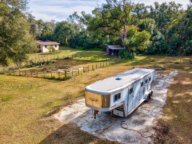 36228 CLINTON AVENUE, Dade City, FL 33525