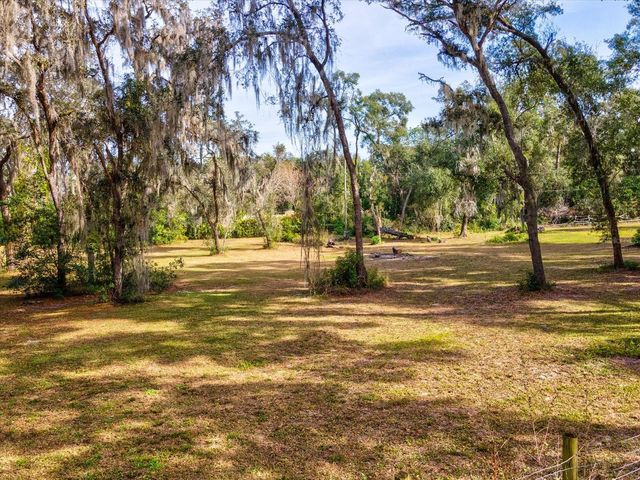 36228 CLINTON AVENUE, Dade City, FL 33525