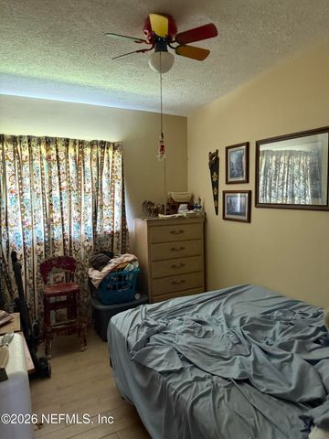 2917 PARR Court E, Jacksonville, FL 32216