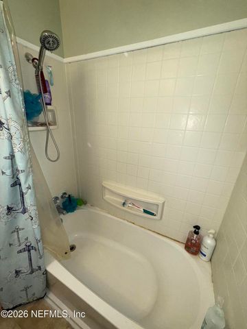 2917 PARR Court E, Jacksonville, FL 32216