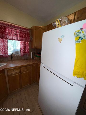2917 PARR Court E, Jacksonville, FL 32216