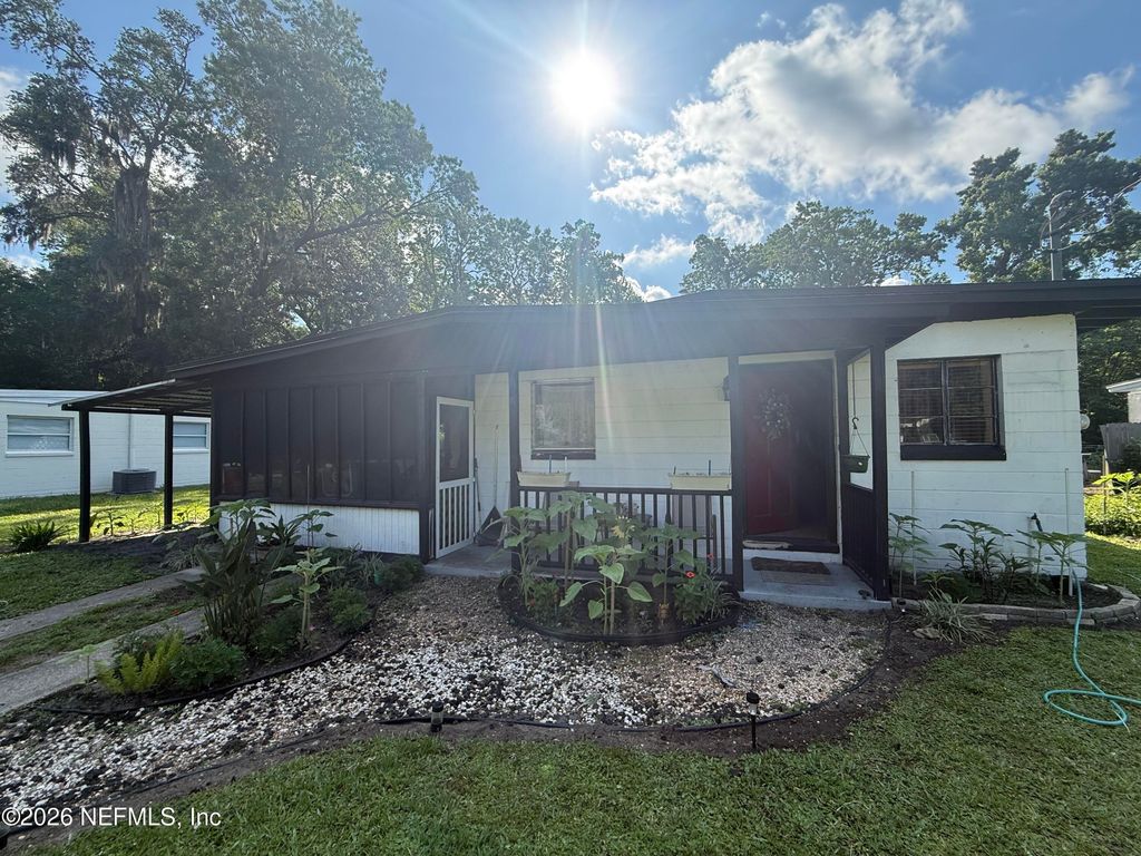 2917 PARR Court E, Jacksonville, FL 32216