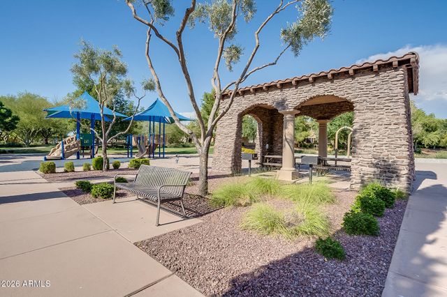 10853 E SEBRING Avenue, Mesa, AZ 85212