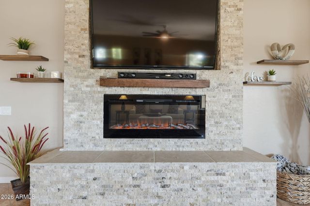 10853 E SEBRING Avenue, Mesa, AZ 85212