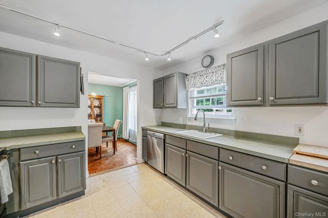 4 Green Terrace, Ridge, NY 11961