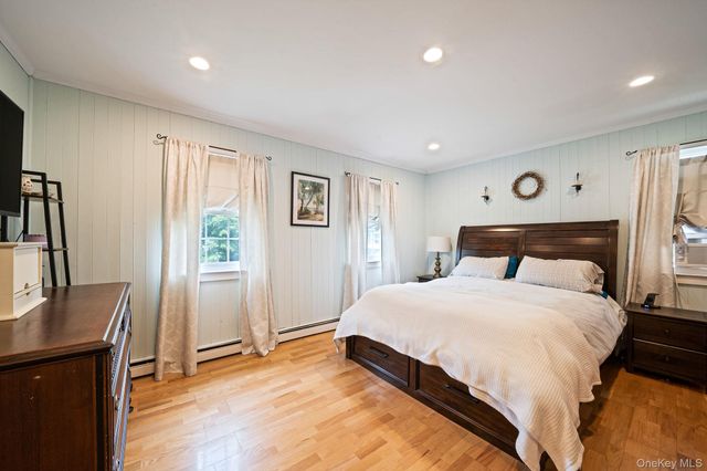 4 Green Terrace, Ridge, NY 11961