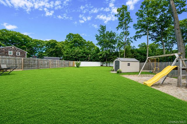 4 Green Terrace, Ridge, NY 11961