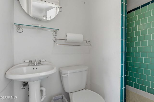 700 E BALTIMORE Drive, El Paso, TX 79902