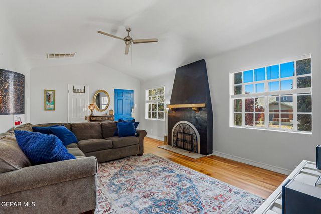 700 E BALTIMORE Drive, El Paso, TX 79902