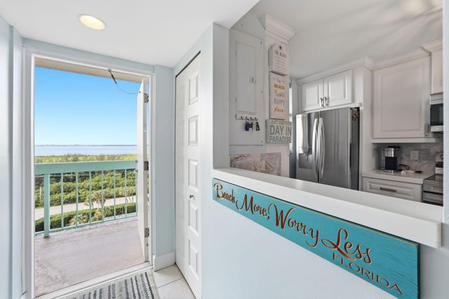 9940 S Ocean Drive 909, Jensen Beach, FL 34957