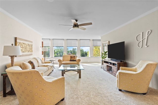 2222 1st Avenue NE 303, Cedar Rapids, IA 52402