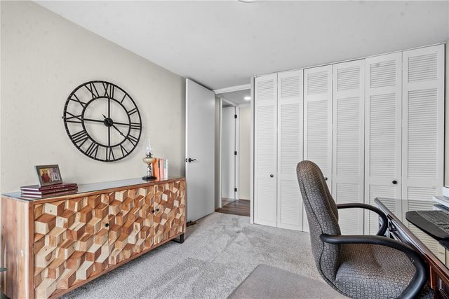 2222 1st Avenue NE 303, Cedar Rapids, IA 52402