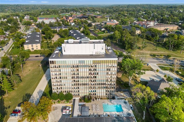 2222 1st Avenue NE 303, Cedar Rapids, IA 52402