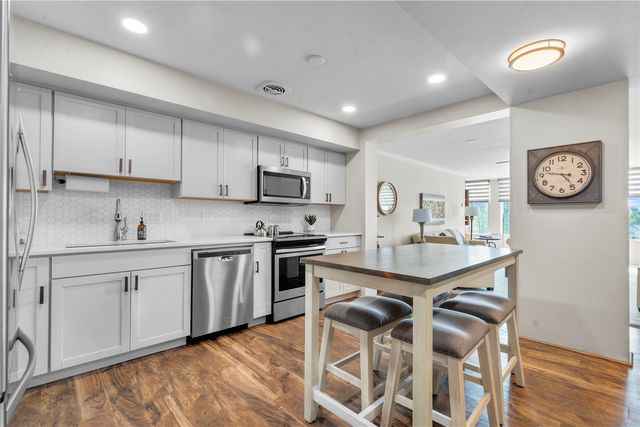 2222 1st Avenue NE 303, Cedar Rapids, IA 52402