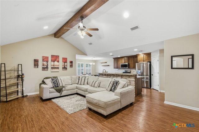 306 Tuscany Drive, Victoria, TX 77904