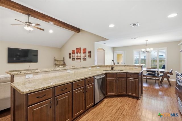 306 Tuscany Drive, Victoria, TX 77904