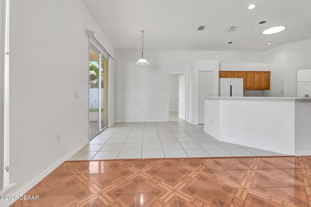 472 Quail Hill Drive, Debary, FL 32713