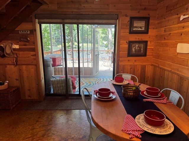 236 E Lakeshore Drive, Cherokee Village, AR 72525