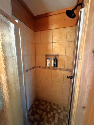 236 E Lakeshore Drive, Cherokee Village, AR 72525