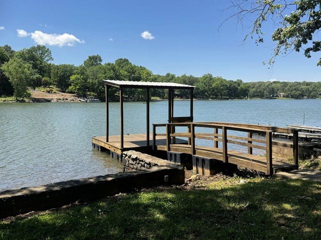 236 E Lakeshore Drive, Cherokee Village, AR 72525