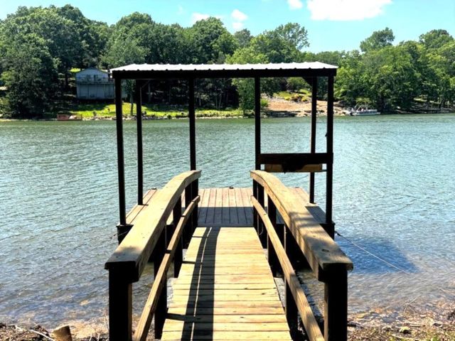 236 E Lakeshore Drive, Cherokee Village, AR 72525