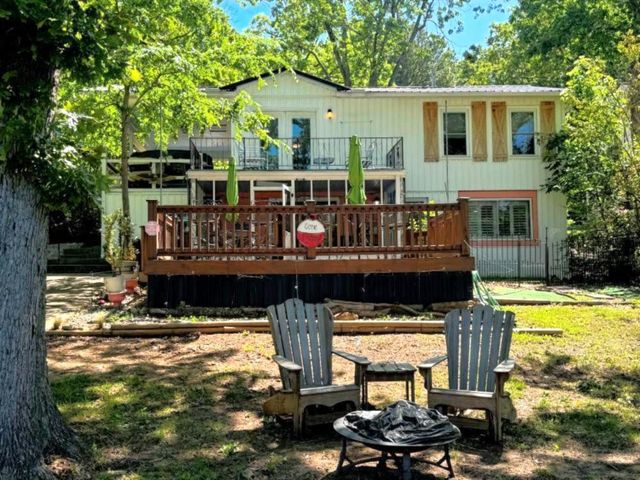 236 E Lakeshore Drive, Cherokee Village, AR 72525