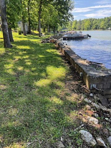 236 E Lakeshore Drive, Cherokee Village, AR 72525