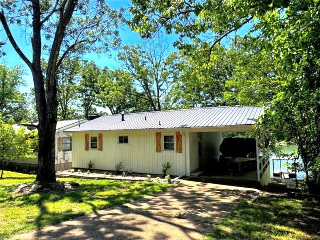 236 E Lakeshore Drive, Cherokee Village, AR 72525