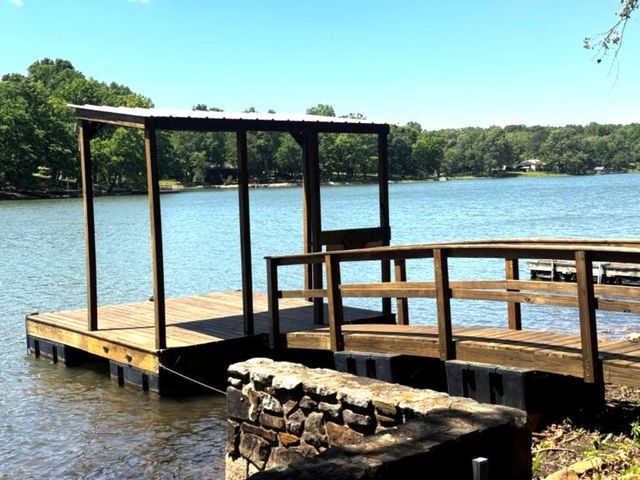 236 E Lakeshore Drive, Cherokee Village, AR 72525