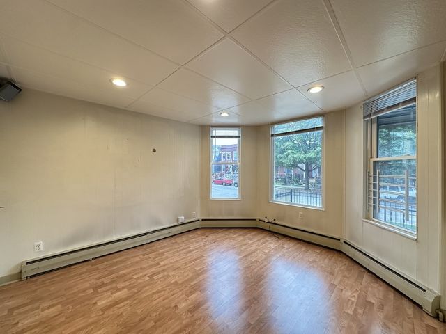 3734 W Wabansia Avenue 1F, Chicago, IL 60647