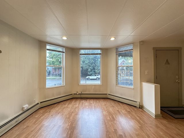 3734 W Wabansia Avenue 1F, Chicago, IL 60647