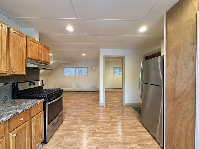 3734 W Wabansia Avenue 1F, Chicago, IL 60647