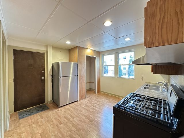 3734 W Wabansia Avenue 1F, Chicago, IL 60647