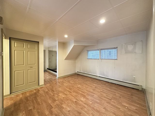 3734 W Wabansia Avenue 1F, Chicago, IL 60647