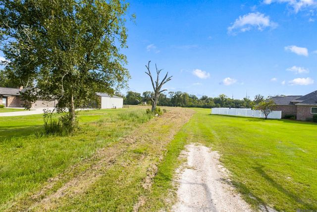 43391 Stevens Rd, Gonzales, LA 70737
