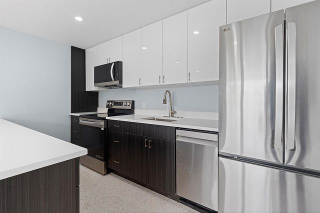 3220 NE 7TH Place 3, Pompano Beach, FL 33062