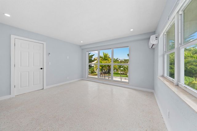 3220 NE 7TH Place 3, Pompano Beach, FL 33062