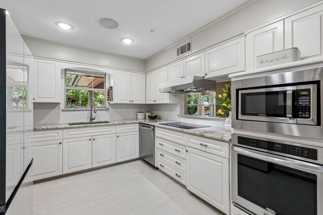 7519 Larchview Drive, Dallas, TX 75254