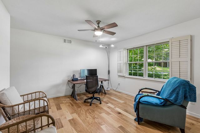 7519 Larchview Drive, Dallas, TX 75254