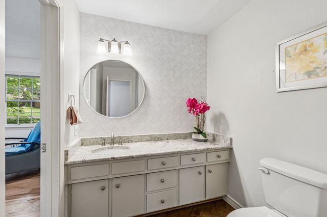 7519 Larchview Drive, Dallas, TX 75254