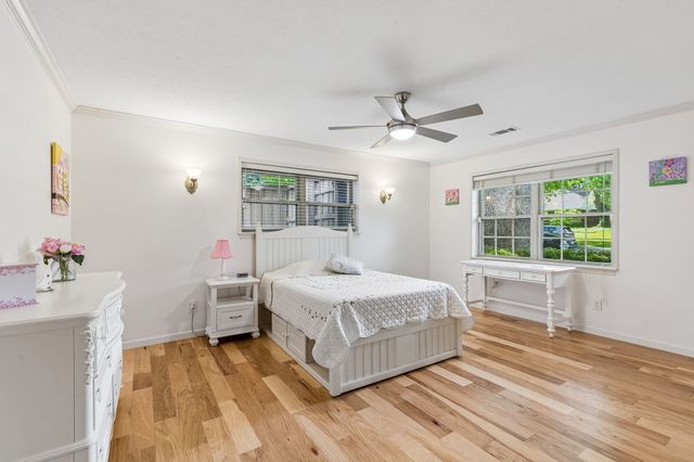 7519 Larchview Drive, Dallas, TX 75254