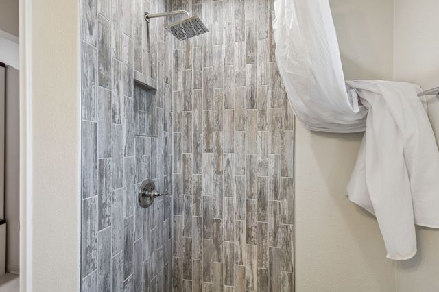 7519 Larchview Drive, Dallas, TX 75254