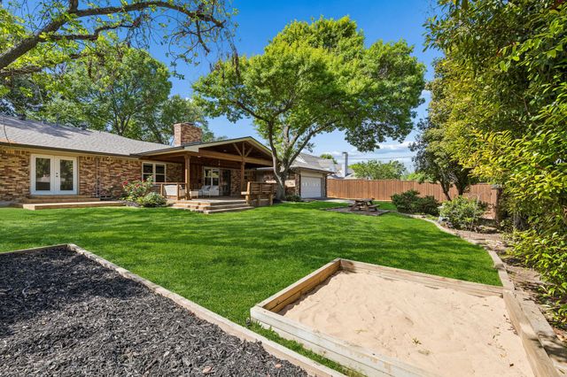 7519 Larchview Drive, Dallas, TX 75254