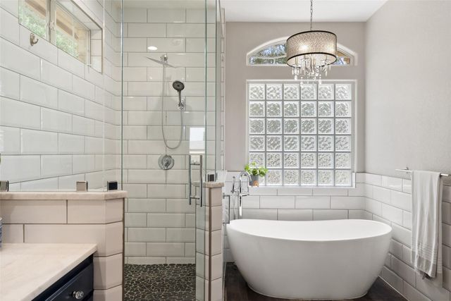 320 Heritage DR, Austin, TX 78737