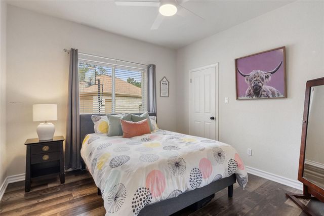 320 Heritage DR, Austin, TX 78737