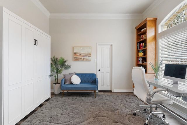 320 Heritage DR, Austin, TX 78737